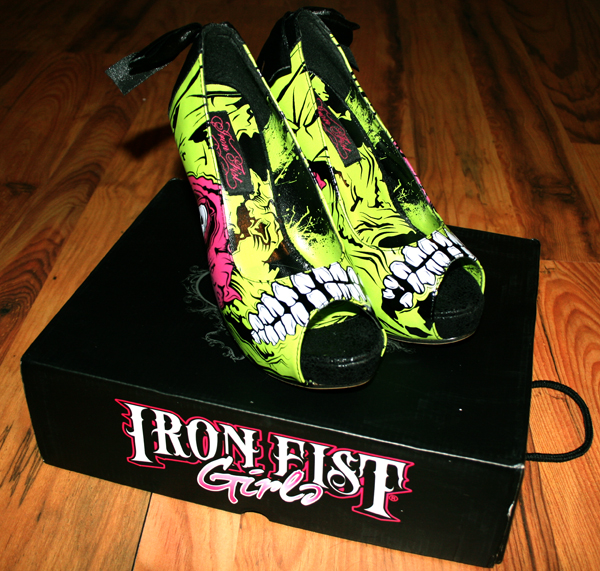 Iron Fist Klikk for større